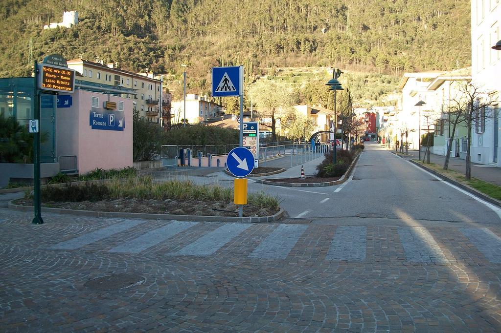 Residenza Porte Vecchie Appartement Riva del Garda Buitenkant foto
